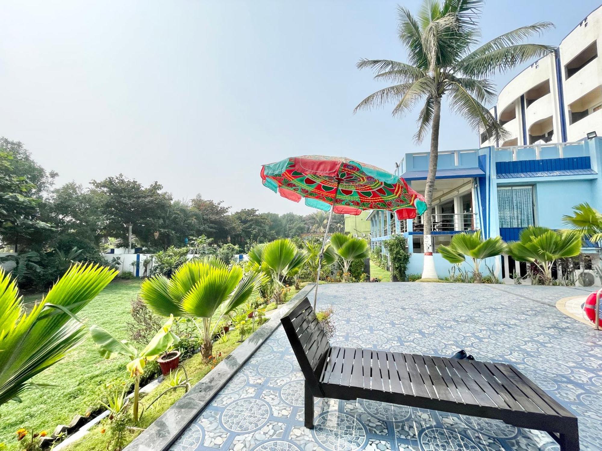 Hotel V-I Near Sea , Puri Private-Park -Gym-Spa Fully-Airconditioned-Hotel Lift-And-Parking-Facilities Breakfast-Included 外观 照片