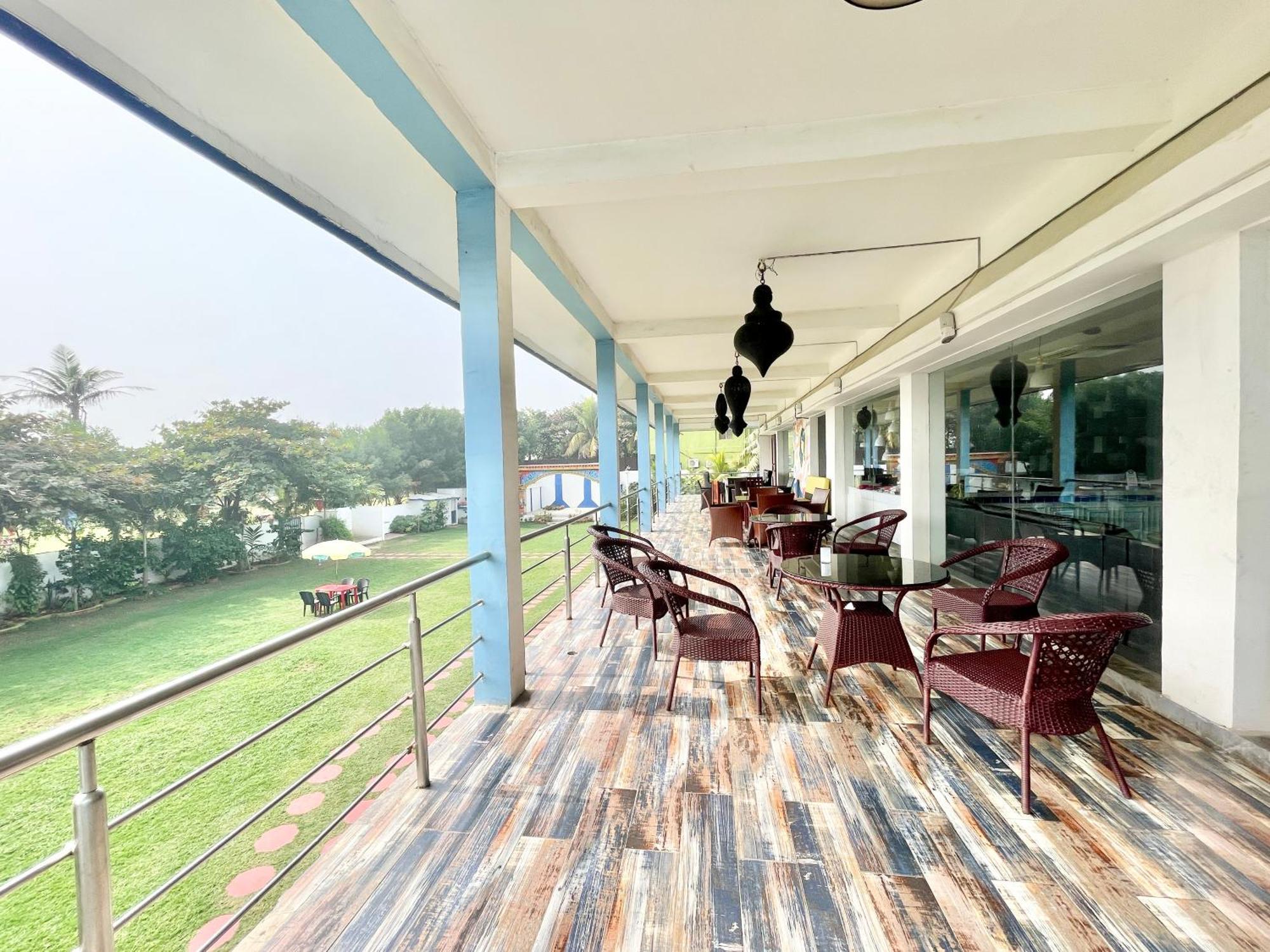Hotel V-I Near Sea , Puri Private-Park -Gym-Spa Fully-Airconditioned-Hotel Lift-And-Parking-Facilities Breakfast-Included 外观 照片