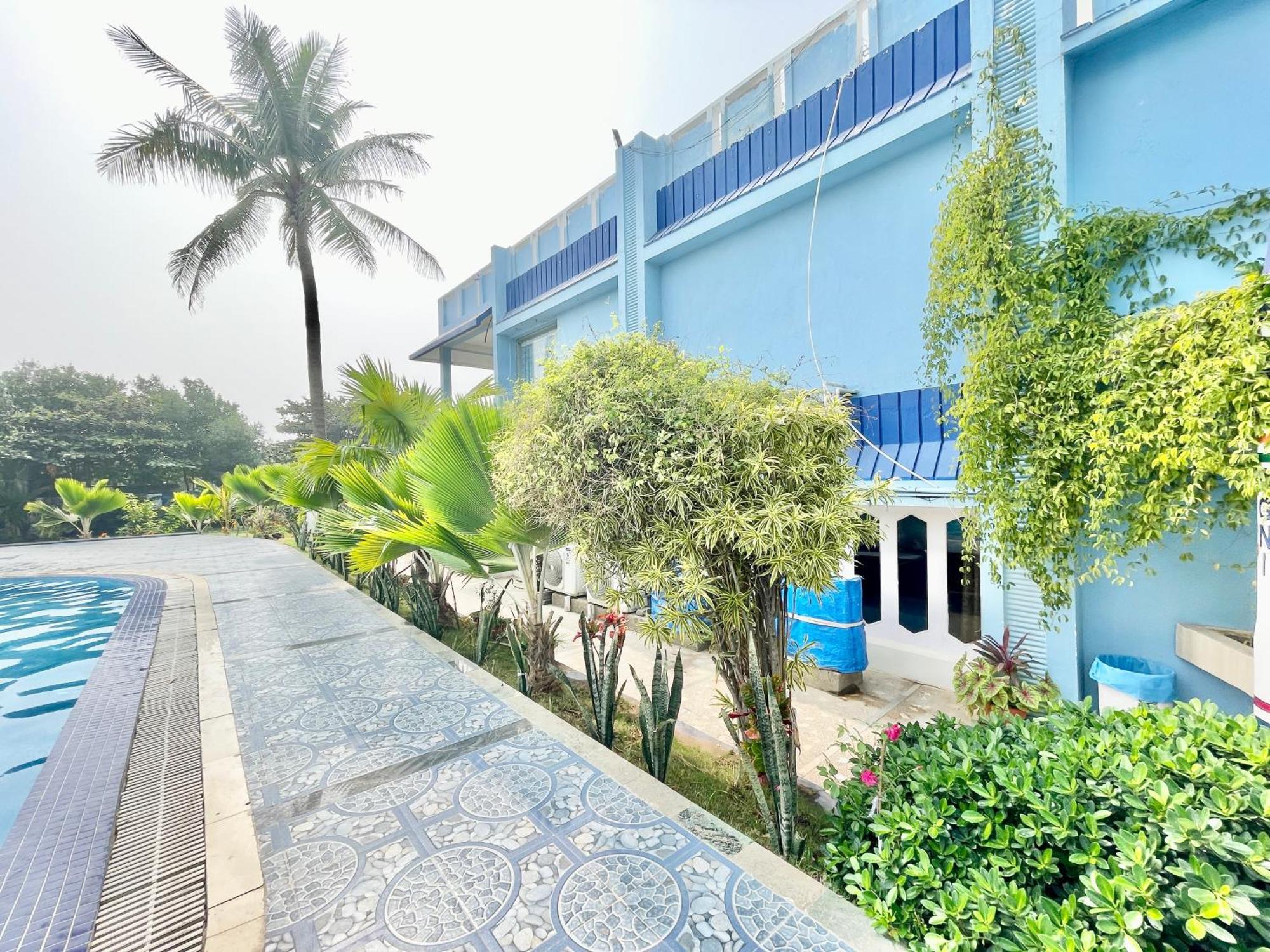 Hotel V-I Near Sea , Puri Private-Park -Gym-Spa Fully-Airconditioned-Hotel Lift-And-Parking-Facilities Breakfast-Included 外观 照片
