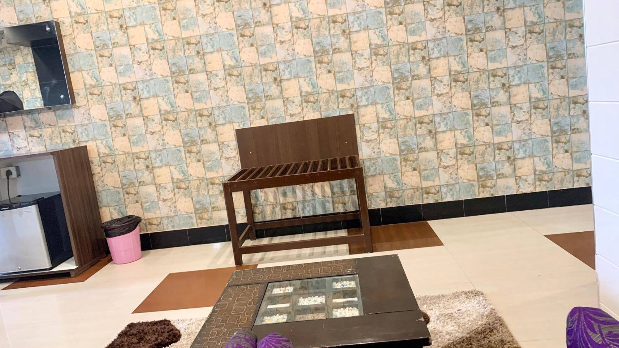 Hotel V-I Near Sea , Puri Private-Park -Gym-Spa Fully-Airconditioned-Hotel Lift-And-Parking-Facilities Breakfast-Included 外观 照片